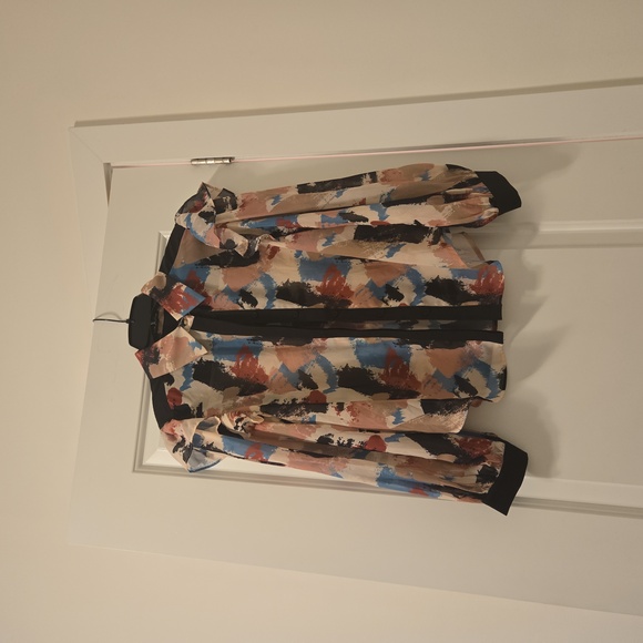 Multicolored blouse and pants set - Picture 3 of 3